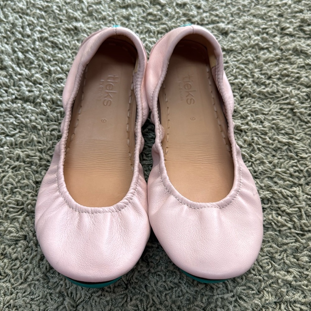 COPY - Tiek slippers